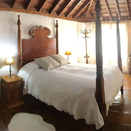 Hotel Rural La Casona Santo Domingo Siglo XVI 기마르 외부 사진