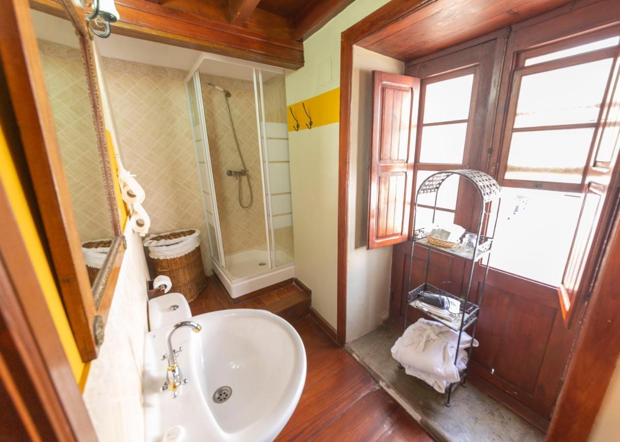 Hotel Rural La Casona Santo Domingo Siglo XVI 기마르 외부 사진